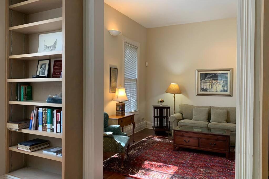 Holiday home 321# Downtown Antique Rose House *
