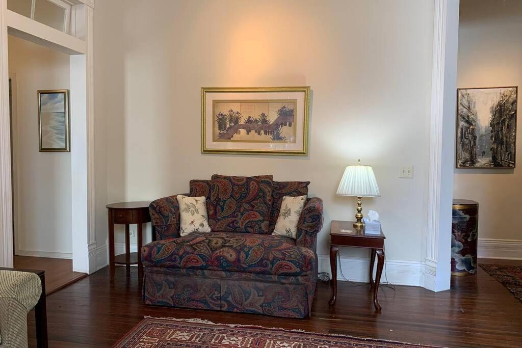 321# Downtown Antique Rose House San Antonio