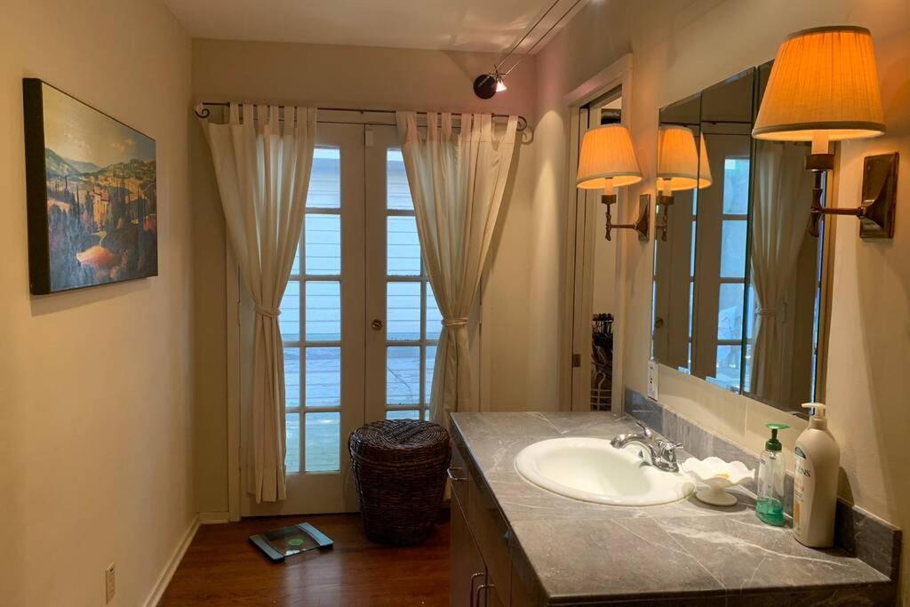 Holiday home 321# Downtown Antique Rose House